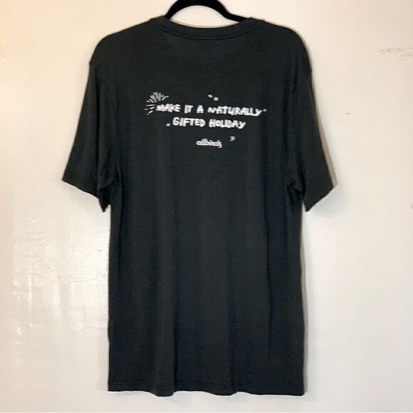 AllBirds Christmas T-Shirt Gray Mens Sz Large Unisex - Picture 2 of 3